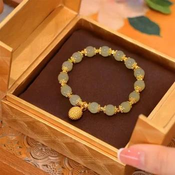 Имитированный браслет из хотанского нефрита, браслет из бисера, женский маленький дизайнерский браслет с фруктовой подвеской для подарка девушке на день рождения
