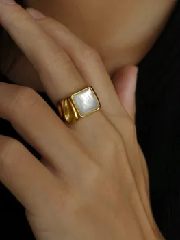 Индивидуальное винтажное стильное кольцо ins в складку неправильной формы из белого перламутра с титановой сталью