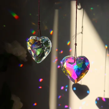 Подвесной декор для ловли Солнца Стильный Широкое применение Подвесной кулон из искусственного хрусталя в форме сердца яркого цвета для дома